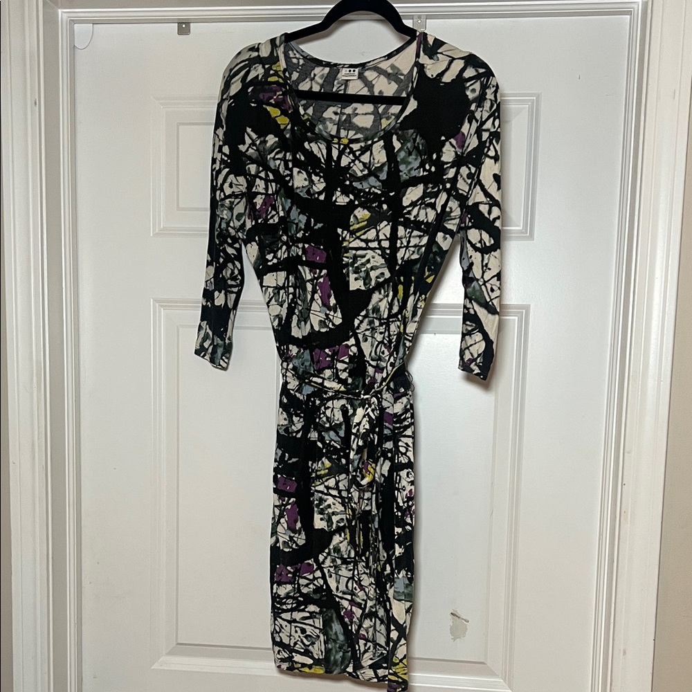 Elegant Abstract Long Sleeve Dress